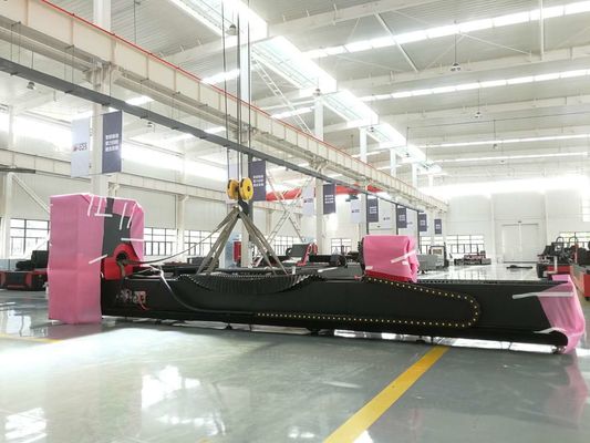 Máquina de corte de tubos a laser de fibra de resfriamento por água para alta precisão