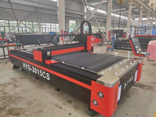 Configuração de corte a laser de fibra de alta precisão Gantry Tipo 3015 CNC 1000w 2000w 3000w