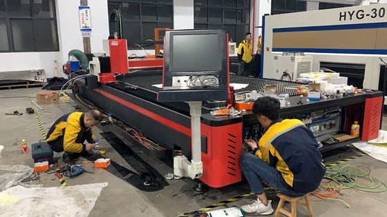 Máquina de corte de fibras de tubos de metal de velocidade de corte de 25 m/min com cabeça laser Raytools