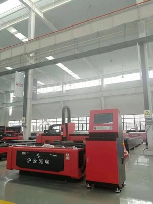 Máquina de corte de alumínio a laser de fibra CNC 3015 com peso de 5000 kg